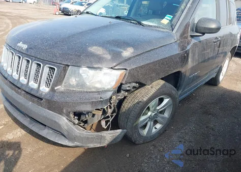 2014 Jeep Compass Latitude из США, поврежденный, VIN 1C4NJCEA5ED645491